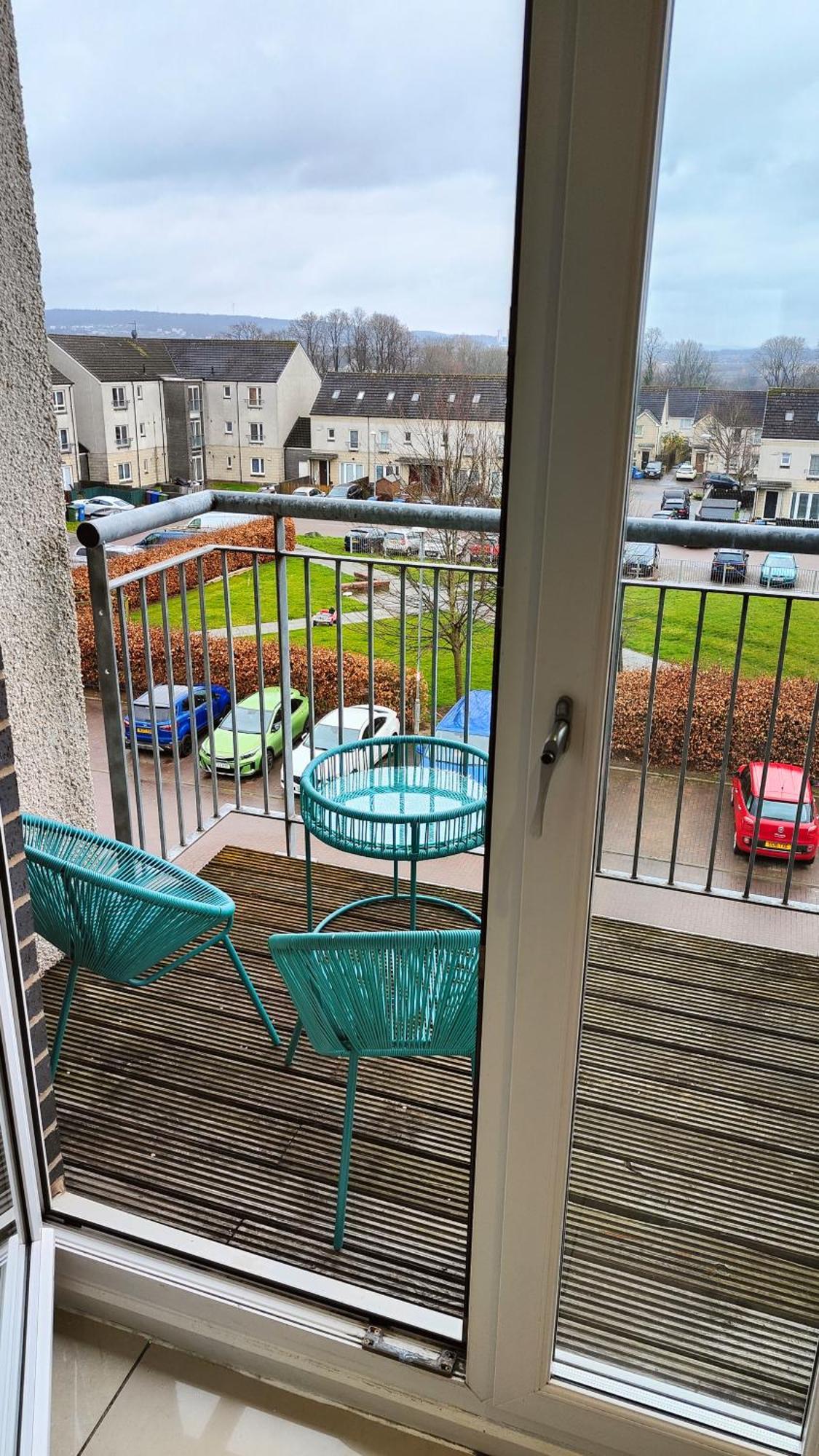 La Casita, Your Home Away From Home - Free Parking Glasgow Esterno foto